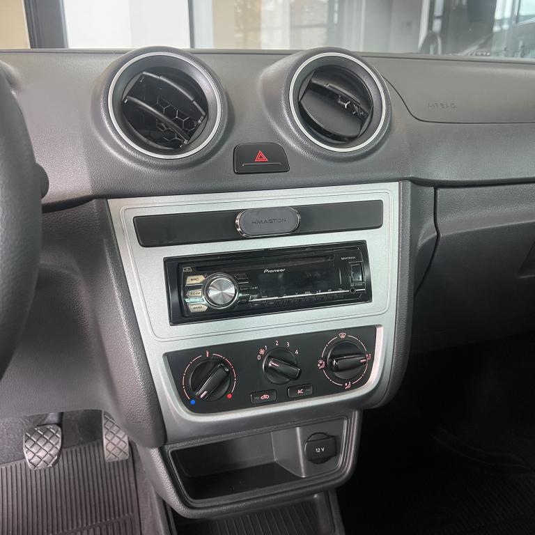 VOLKSWAGEN Gol - Foto