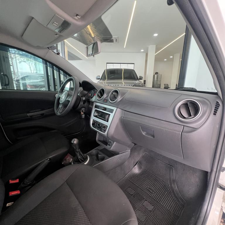 VOLKSWAGEN Gol - Foto