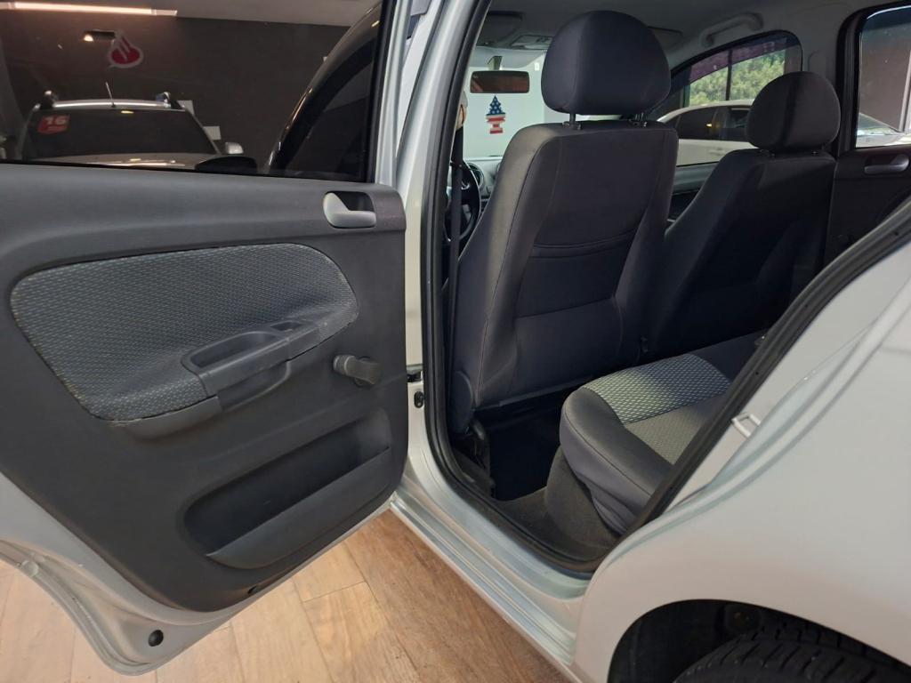 VOLKSWAGEN Gol - Foto