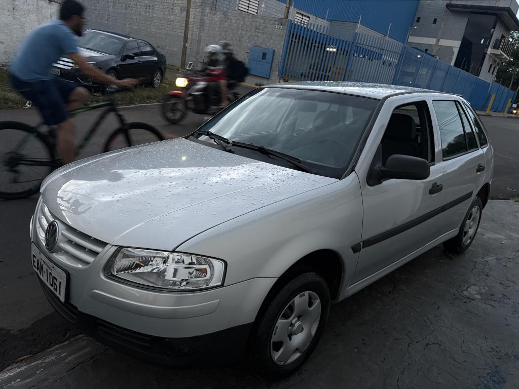 VOLKSWAGEN Gol
