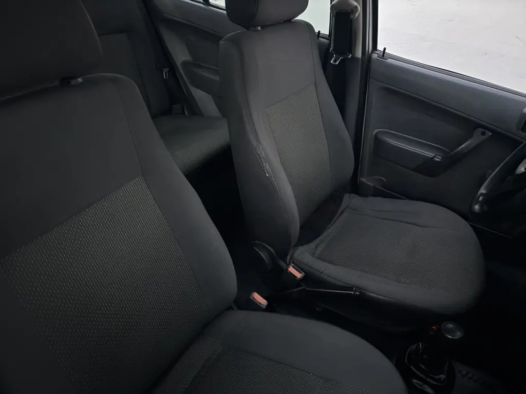 VOLKSWAGEN Gol - Foto