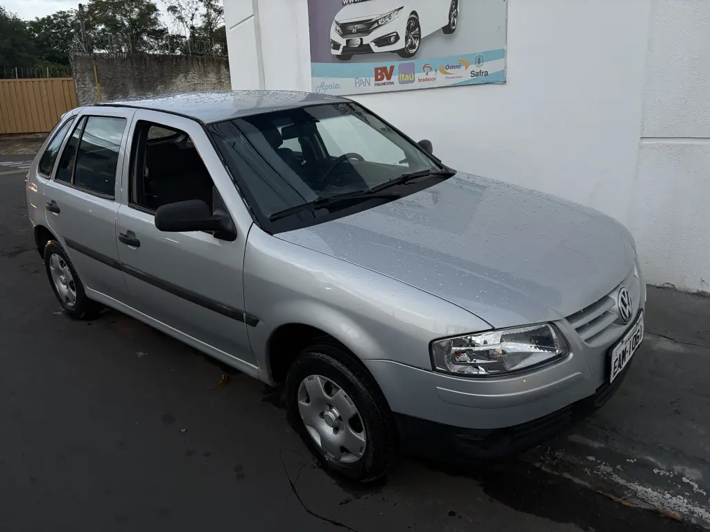 VOLKSWAGEN Gol - Foto