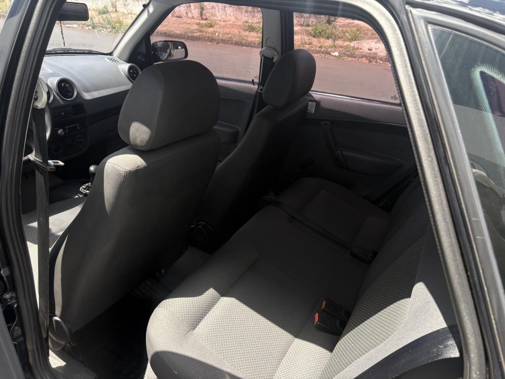 VOLKSWAGEN Gol - Foto