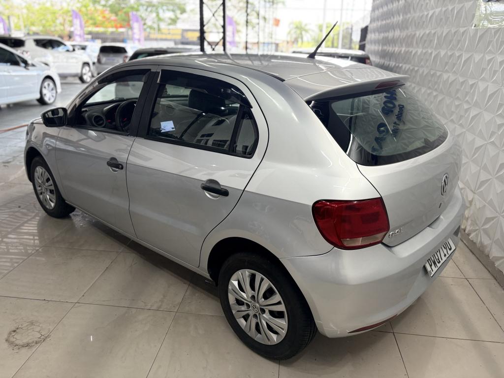 VOLKSWAGEN Gol - Foto