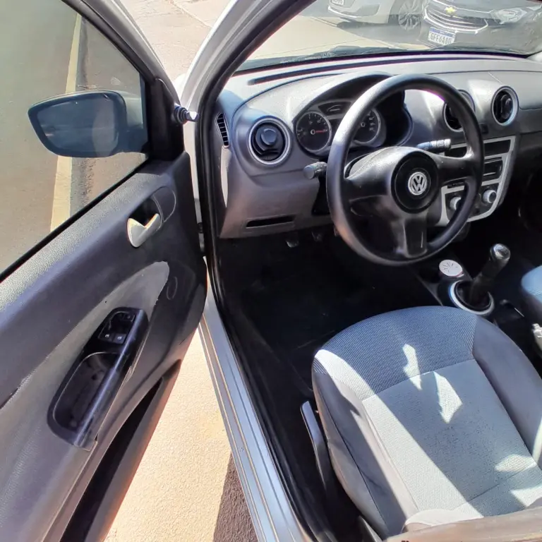 VOLKSWAGEN Gol - Foto