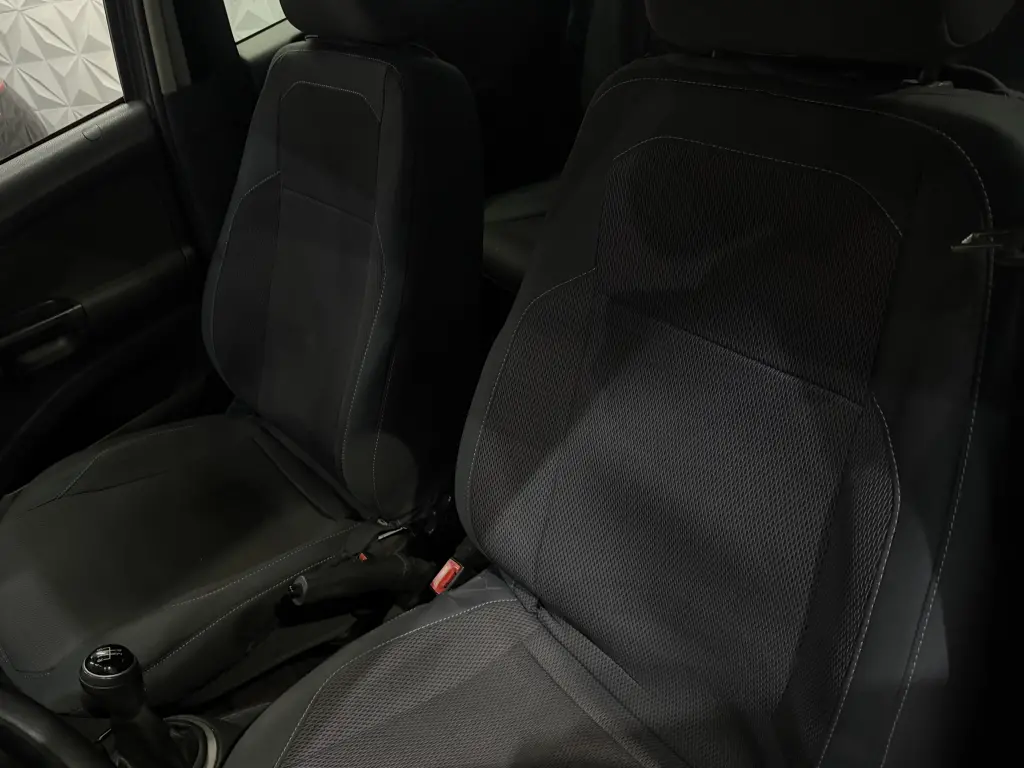 VOLKSWAGEN Gol - Foto