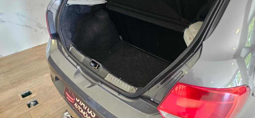VOLKSWAGEN Gol - Foto
