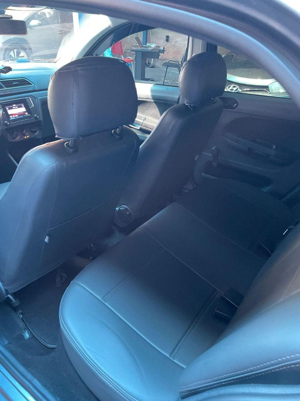 VOLKSWAGEN Gol - Foto