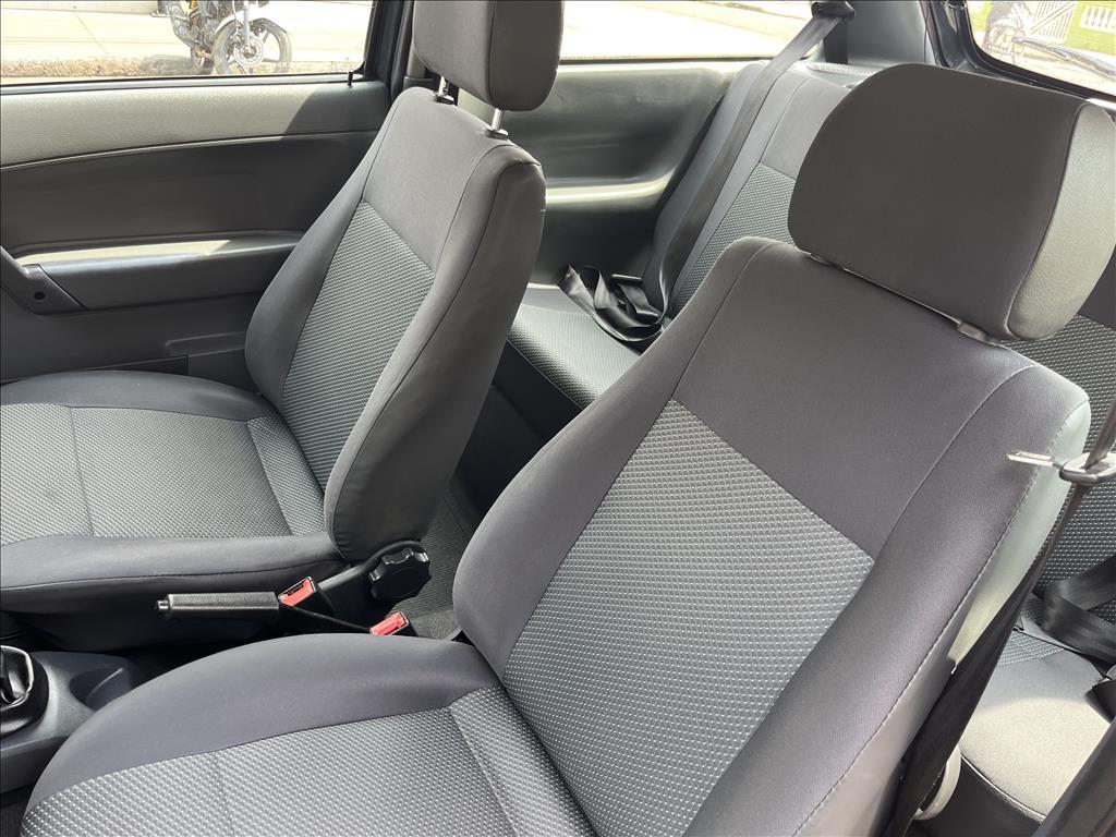 VOLKSWAGEN Gol - Foto