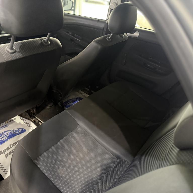 VOLKSWAGEN Gol - Foto