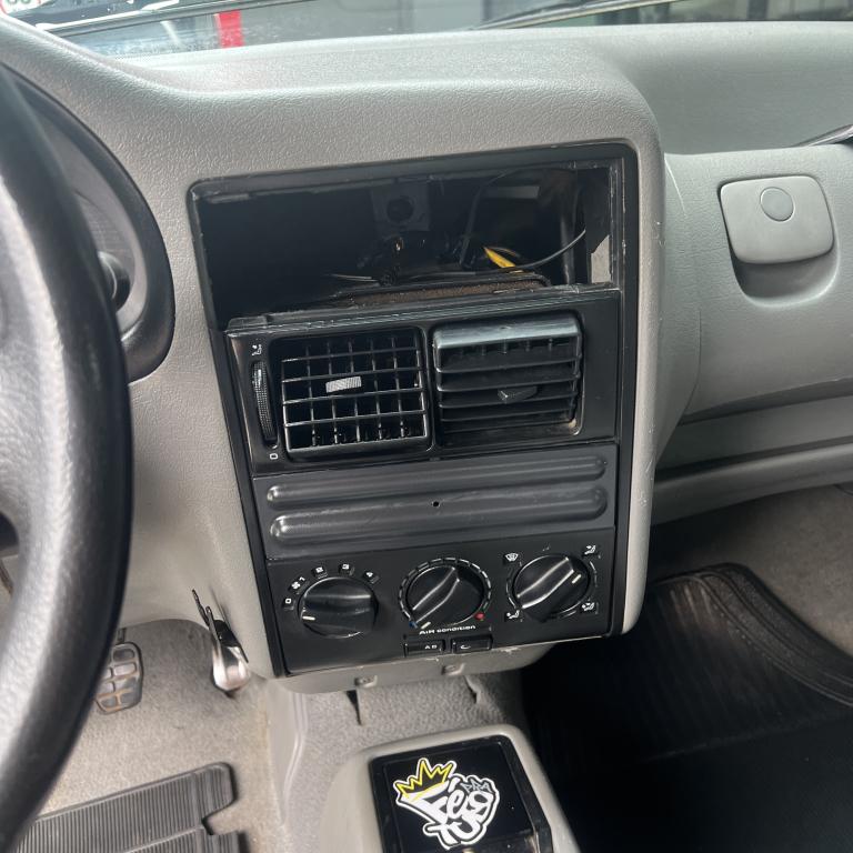 VOLKSWAGEN Gol - Foto