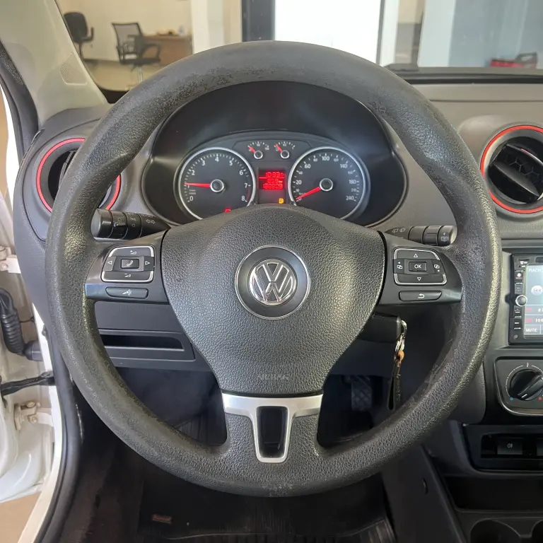 VOLKSWAGEN Gol - Foto
