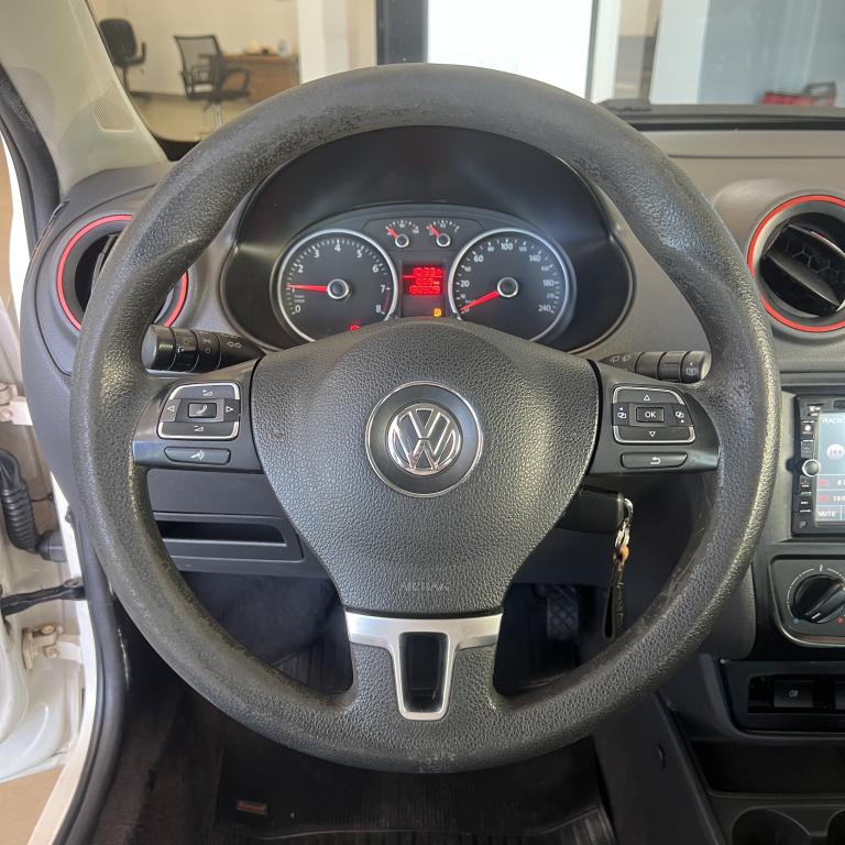 VOLKSWAGEN Gol - Foto
