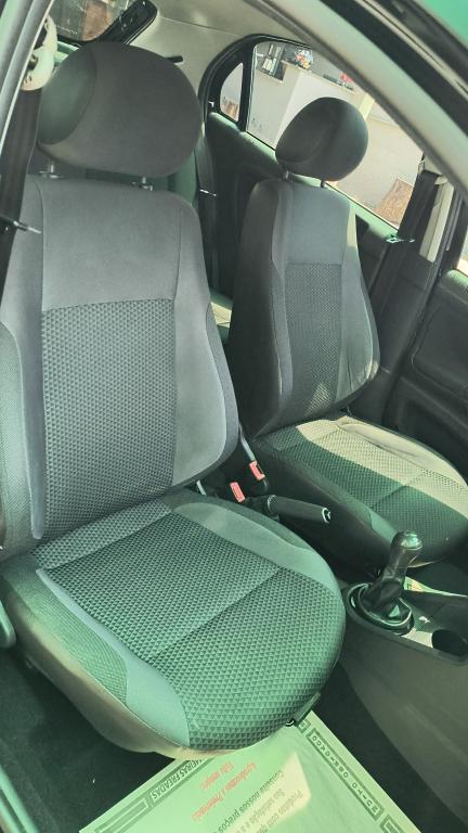 VOLKSWAGEN Gol - Foto