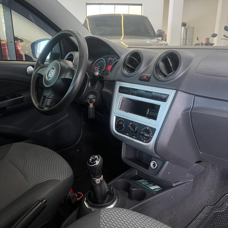 VOLKSWAGEN Gol - Foto