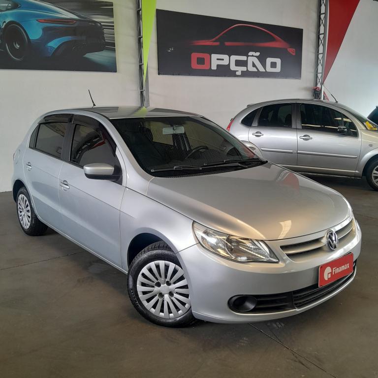 VOLKSWAGEN Gol