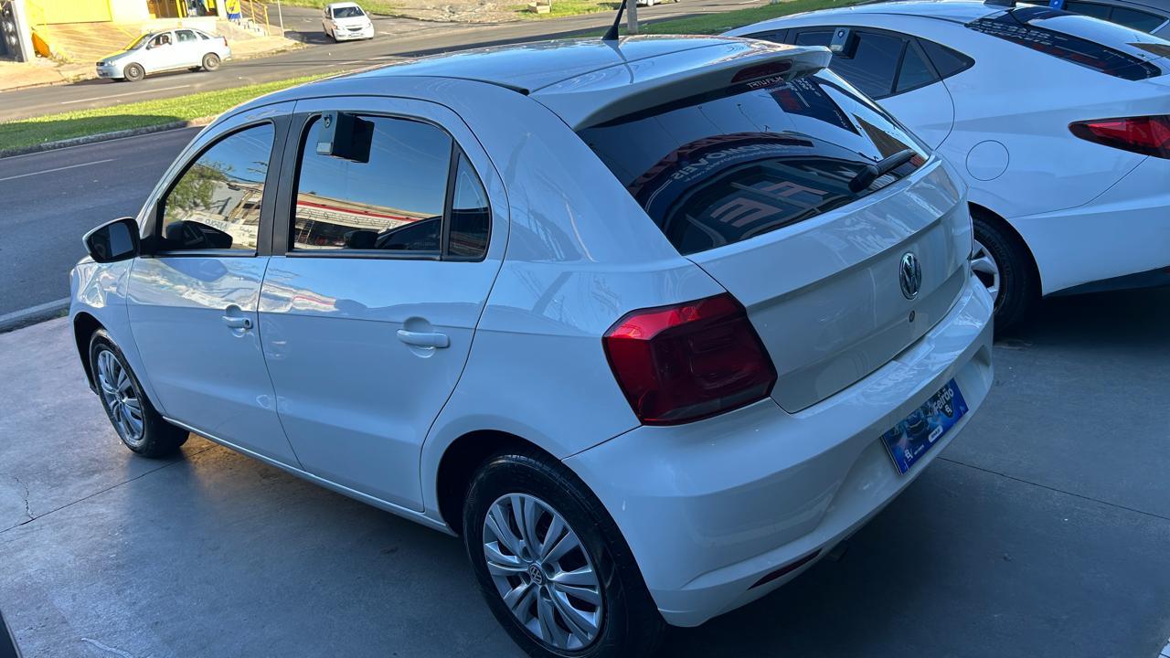 VOLKSWAGEN Gol - Foto