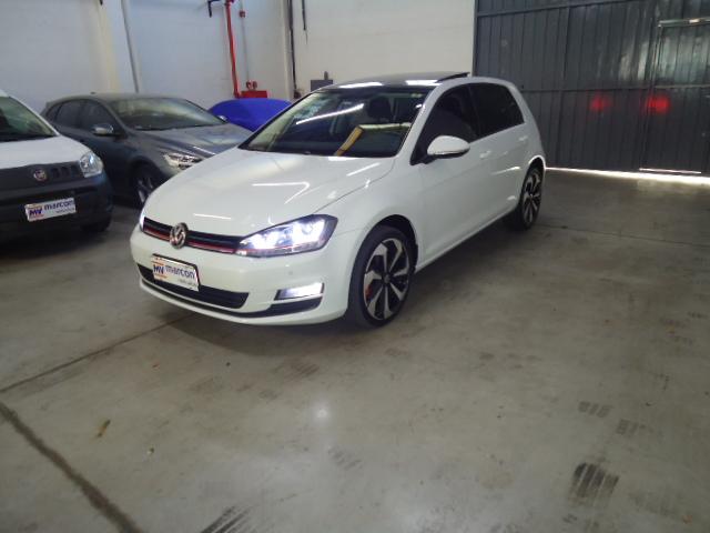 VOLKSWAGEN Golf - Foto