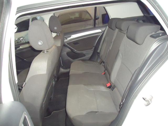 VOLKSWAGEN Golf - Foto