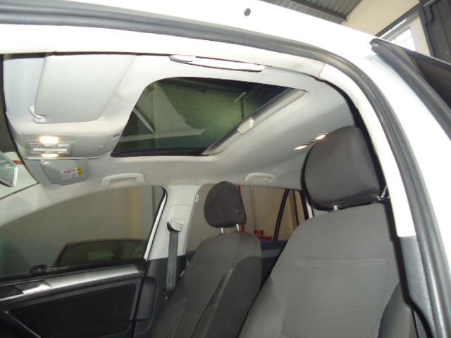 VOLKSWAGEN Golf - Foto