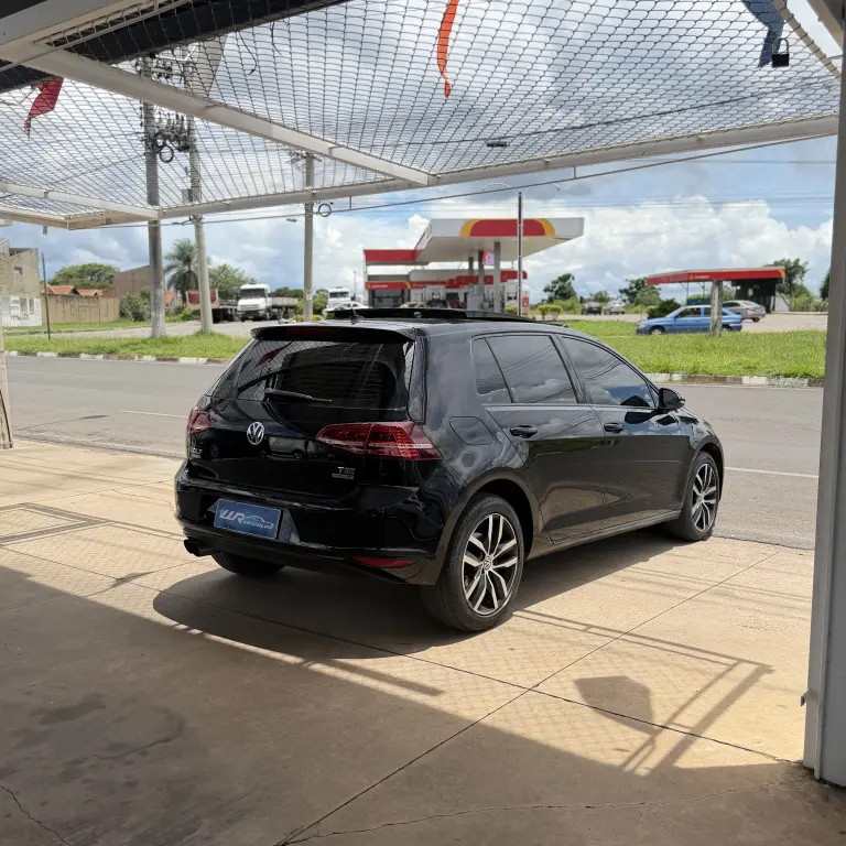 VOLKSWAGEN Golf - Foto