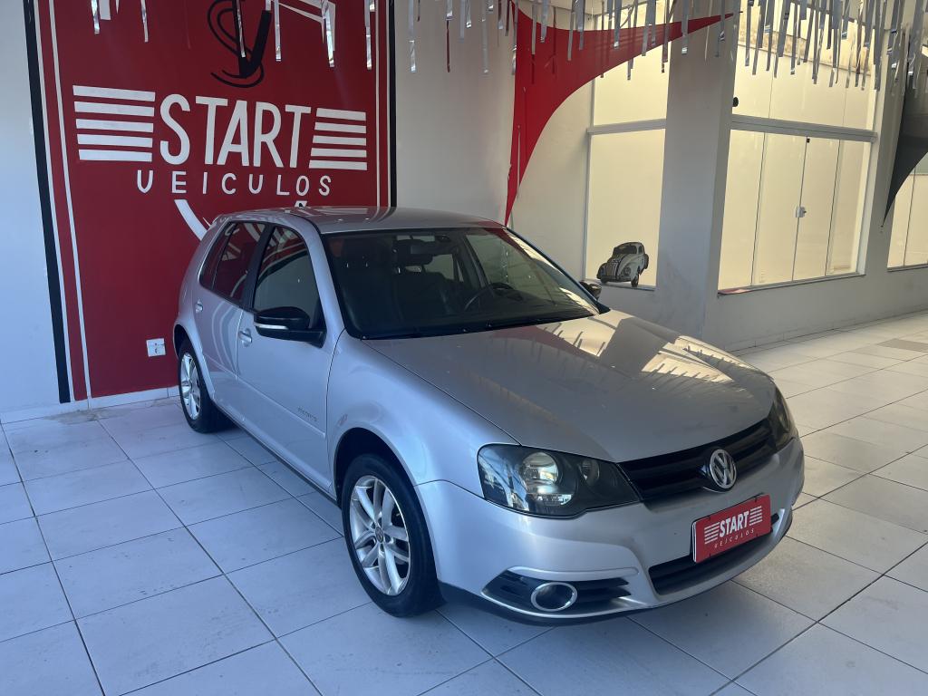 VOLKSWAGEN Golf - Foto