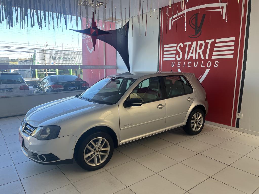 VOLKSWAGEN Golf - Foto
