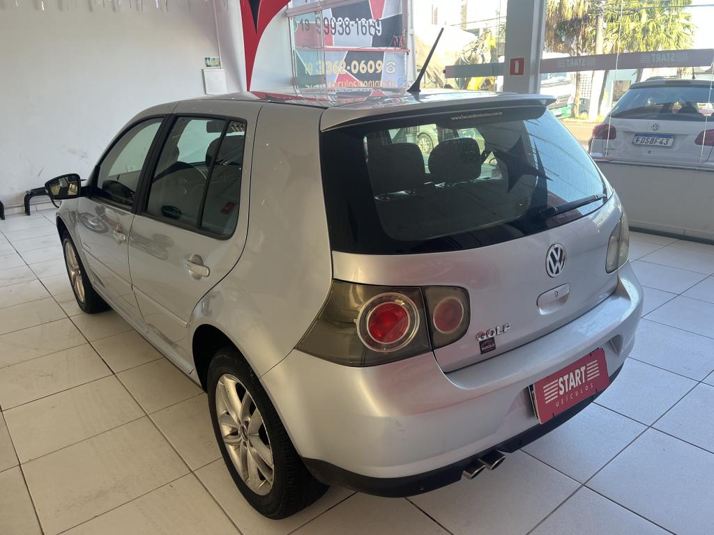 VOLKSWAGEN Golf - Foto