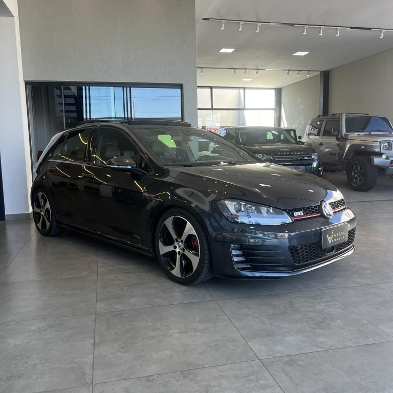 VOLKSWAGEN Golf - Foto