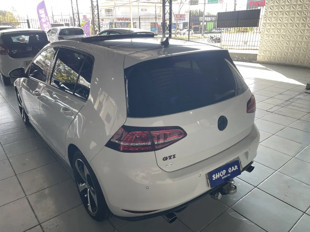 VOLKSWAGEN Golf - Foto