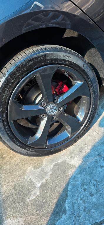 VOLKSWAGEN Golf - Foto