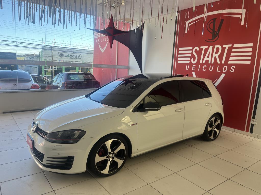 VOLKSWAGEN Golf - Foto