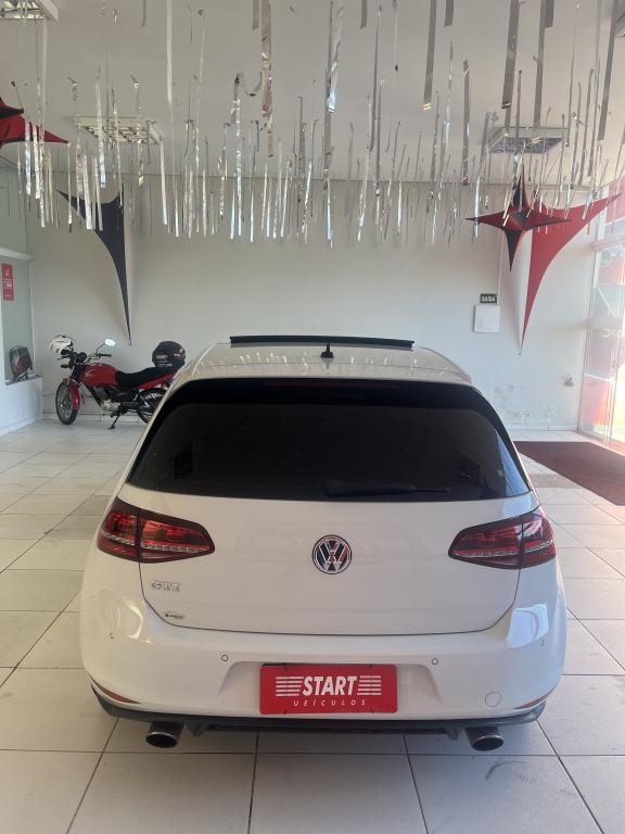 VOLKSWAGEN Golf - Foto