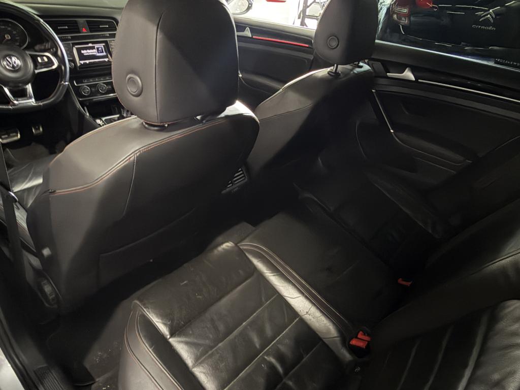 VOLKSWAGEN Golf - Foto