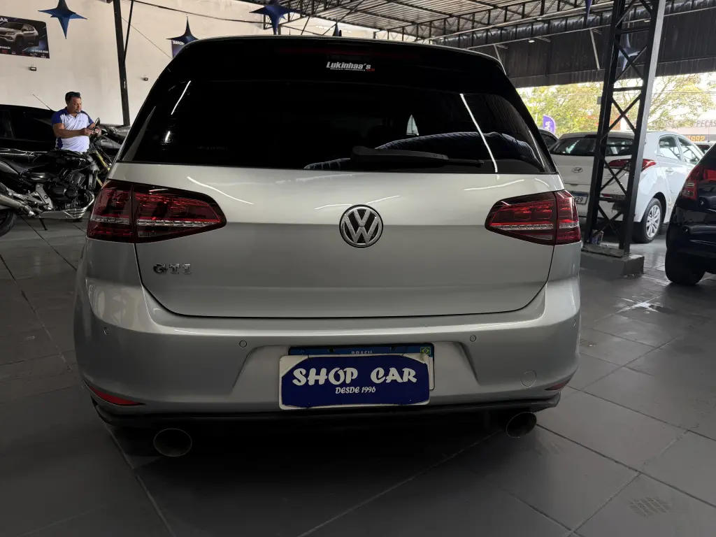 VOLKSWAGEN Golf - Foto