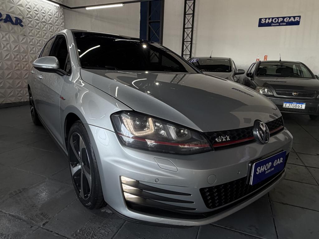 VOLKSWAGEN Golf - Foto