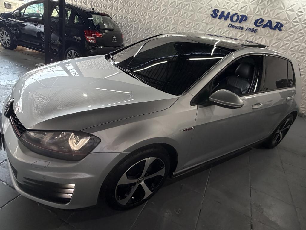 VOLKSWAGEN Golf - Foto