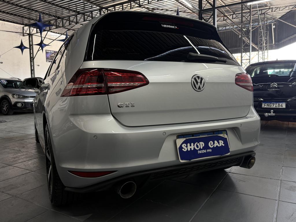 VOLKSWAGEN Golf - Foto