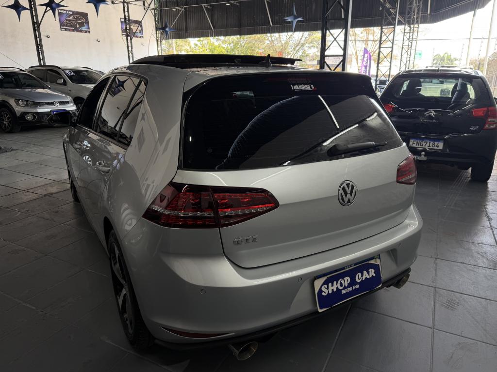 VOLKSWAGEN Golf - Foto