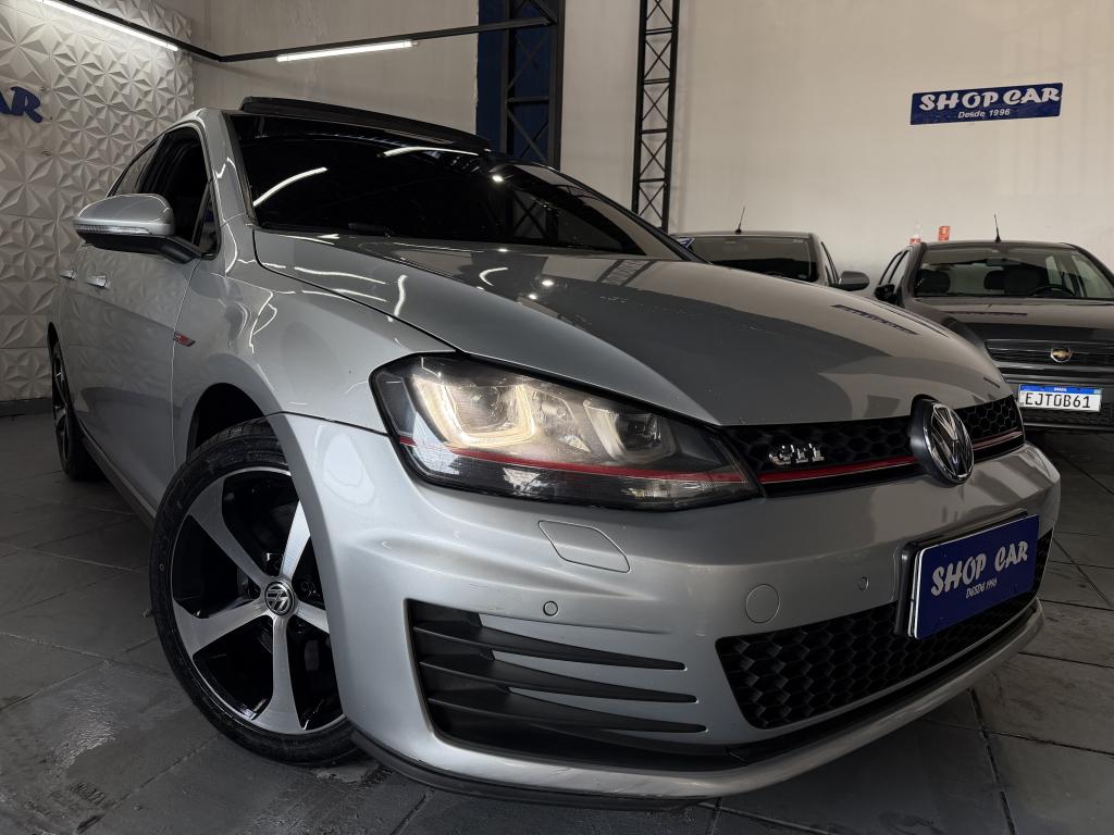 VOLKSWAGEN Golf - Foto