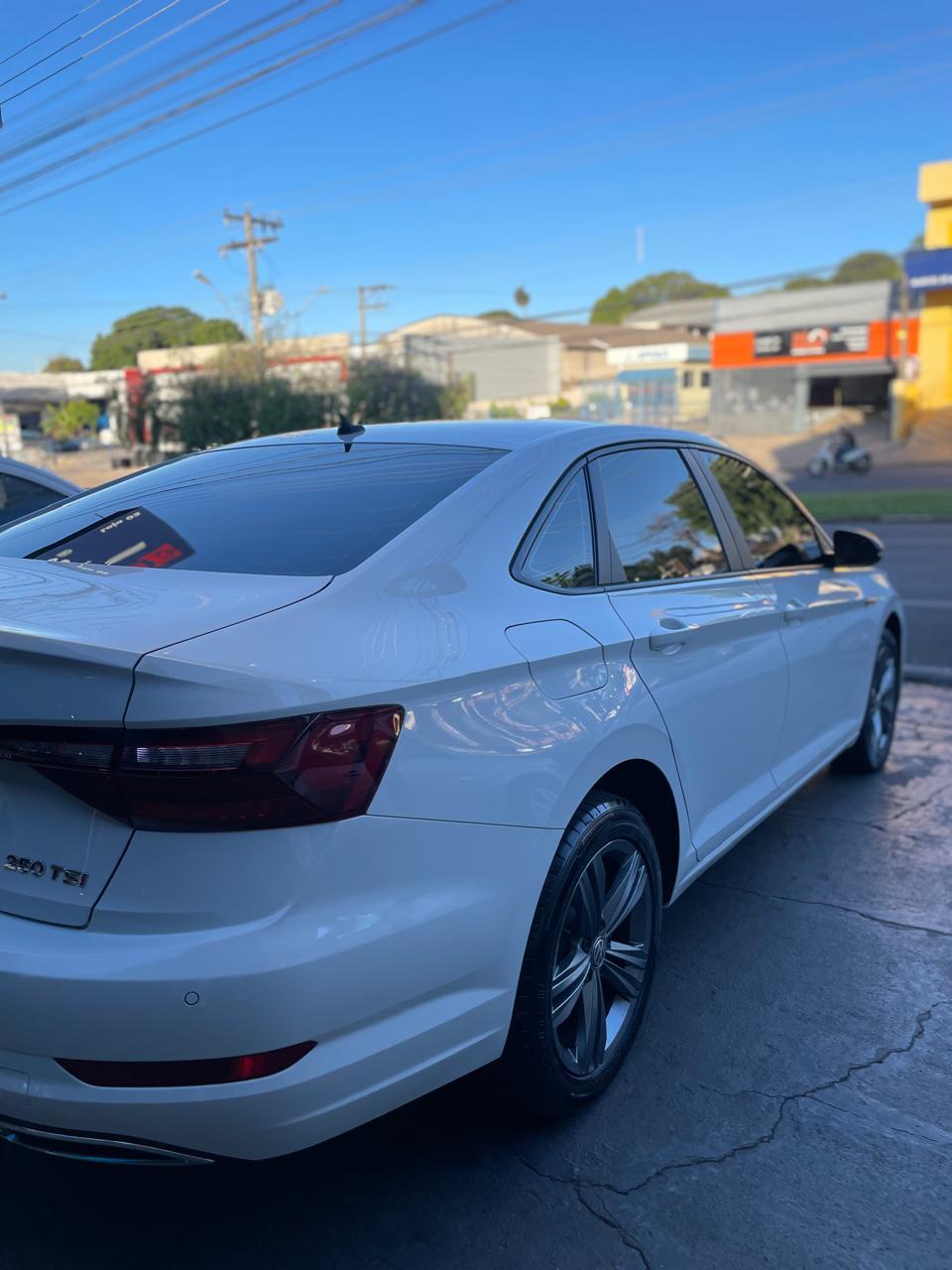 VOLKSWAGEN Jetta - Foto