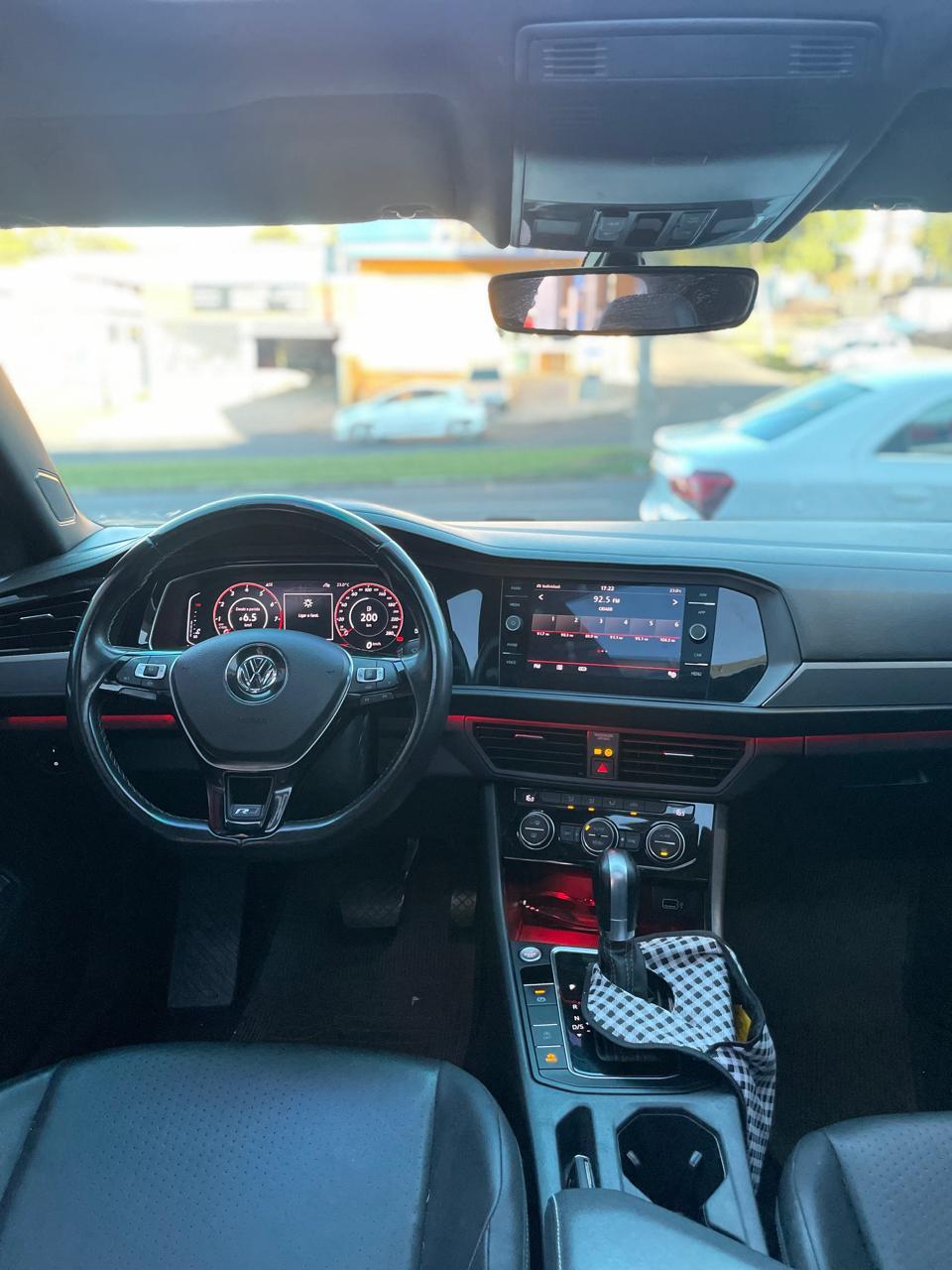 VOLKSWAGEN Jetta - Foto