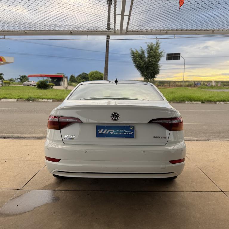 VOLKSWAGEN Jetta - Foto