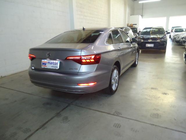 VOLKSWAGEN Jetta - Foto