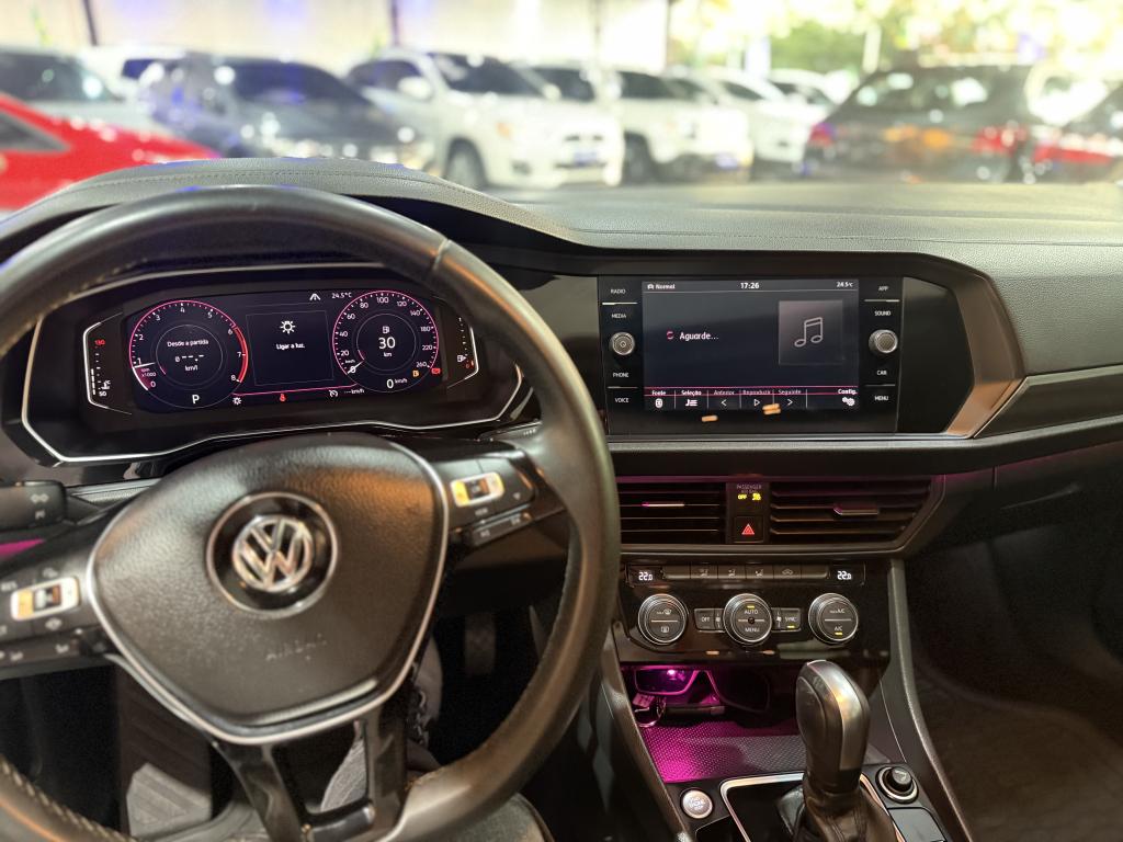 VOLKSWAGEN Jetta - Foto