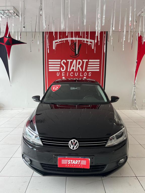 VOLKSWAGEN Jetta - Foto