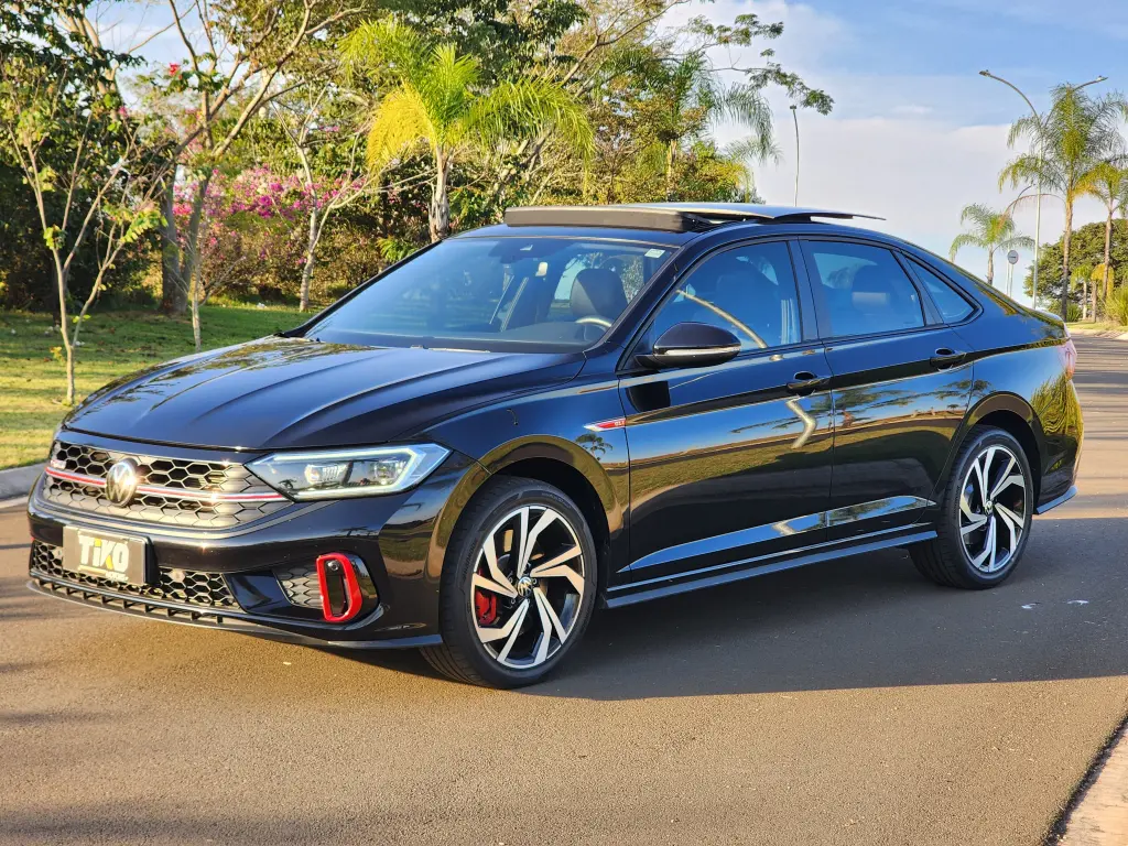 VOLKSWAGEN Jetta - Foto
