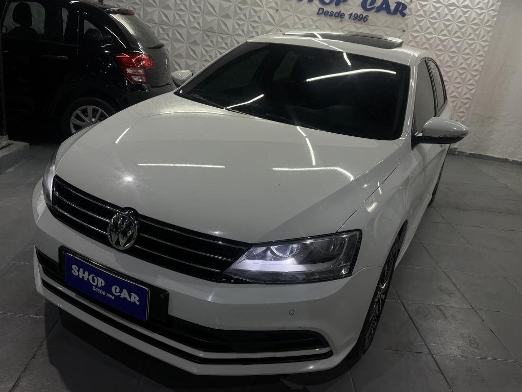VOLKSWAGEN Jetta - Foto