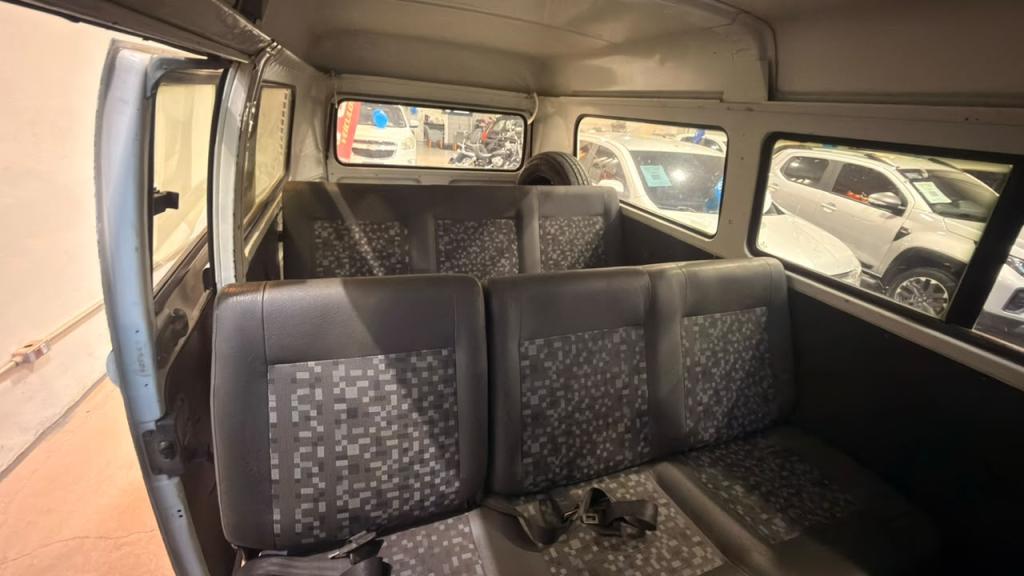 VOLKSWAGEN Kombi - Foto