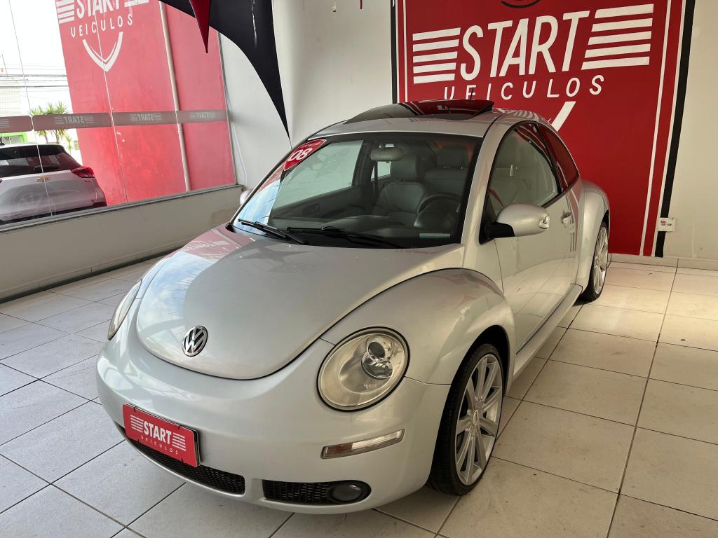 VOLKSWAGEN New Beetle